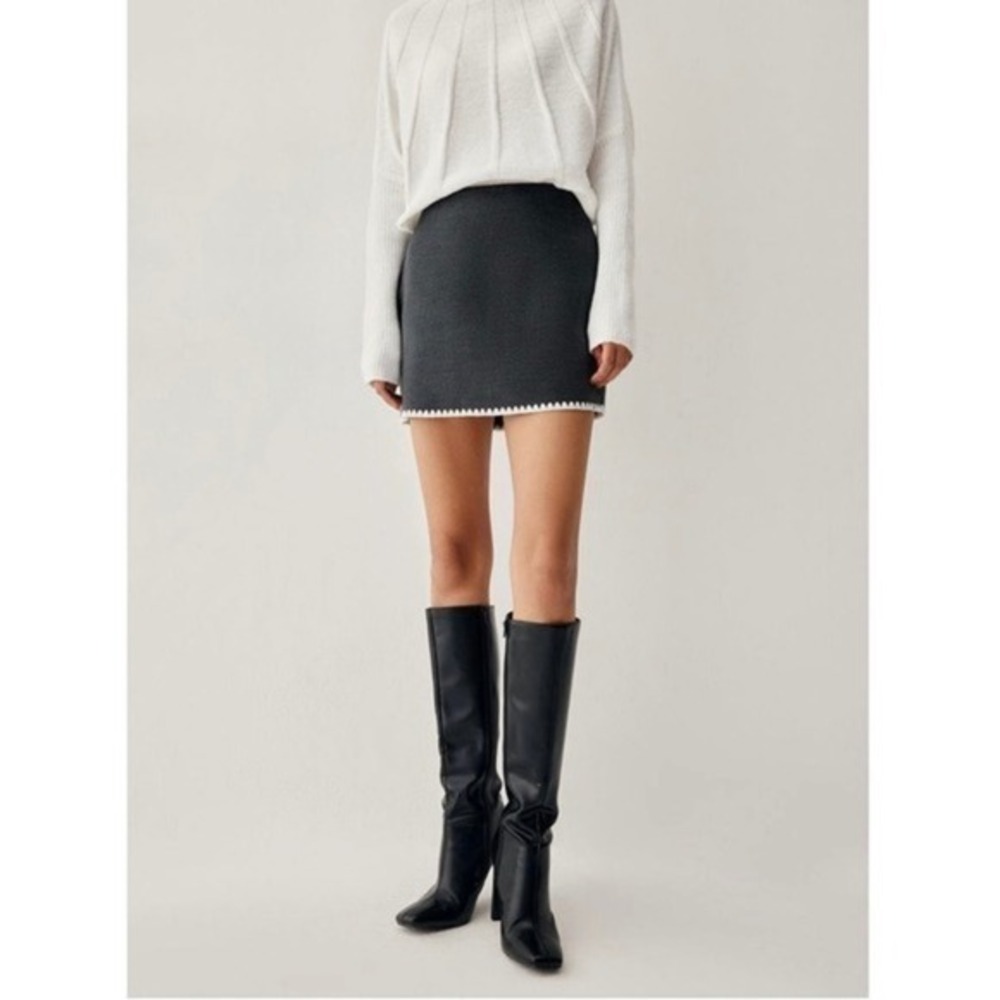 COMMENSE Grey Embroidered Trim Tweed Mini Skirt Size XS/2 NWT
